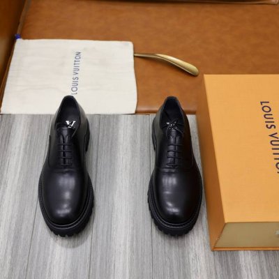 出厂价 顶级原单 品牌 Louis Vuitton Lv.路易威登 材质 原工厂牛皮材料1 1原板大底 舒适牛皮内里 款式类型 休闲炸街皮鞋 等级 专柜品质 顶