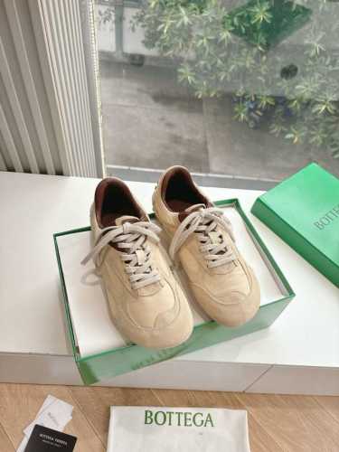 男 Bv同款所见即所得刘雯同款Bottega Veneta新款运动鞋休闲鞋爱了Bottega Veneta Orbit运动鞋90年代复古风格为灵感，鞋面选用网纱