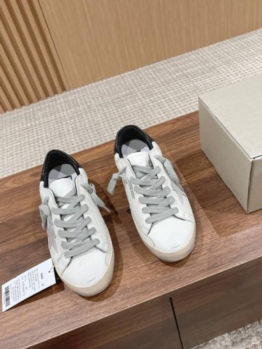 380#情侣款 ｜Golden Goose Deluxe Brand Ggdb经典情侣款小脏鞋~~火红程度上怼小白鞋，下踩各类小脏鞋！明星私服上脚示范 ×就是这