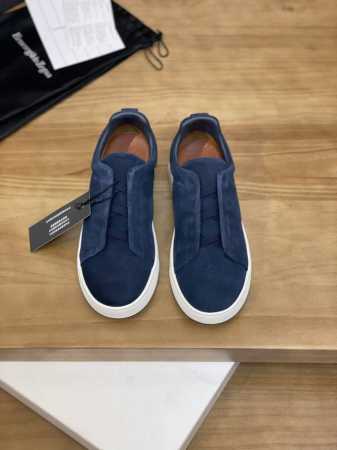 实价 商品商标：杰尼* 杰尼亚* 低帮休闲鞋 正码码数 38-44 可订做45 商品材料：鞋面进口牛磨砂皮，羊皮内里，原版大底。 编 号：846 - 点击图像关闭