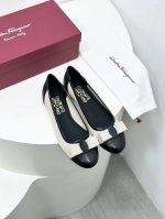 工厂P价 P360 25Ss Ferraga*O菲拉*慕新版 Vara拼色棉麻帆布芭蕾舞平底单鞋！ 这款平底鞋随性时髦，对比鲜明的配色和纹理更添凸显这款鞋的亮点