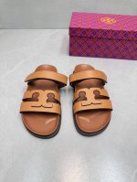 顶级版本 莞货 纯原Tory Burch Tb 二舅拖鞋 时下最火的勃肯拖鞋 鞋面采用意大利进口牛皮制成 鞋面处标志性的具有时尚气息的品牌牛皮T字恰到好处的覆盖