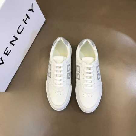 Givench* 新品男士低帮慢跑运动鞋，进口头层牛皮，鞋面冲孔设计，透气舒适，舌压印4G Logo刺绣，Tpu轻型鞋底，上脚效果帅气有型，增高提升气场，简约时 - 点击图像关闭