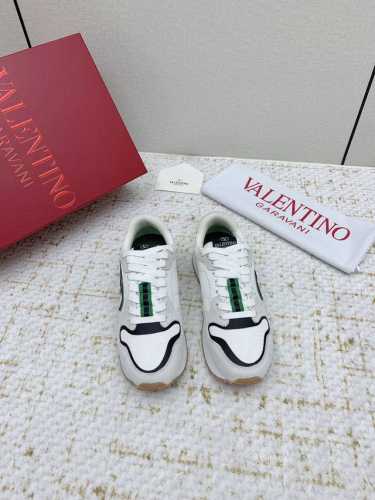 出厂 高版本 Valentino华伦天奴V家 25Ss 新款休闲 厚底老爹鞋 情侣运动鞋 原版购入开发 做货 各种色彩搭配吸睛十足 激活魅力无限的阳光少年 鞋子