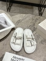 女 男10 Alexandermcquee*N麦昆复古大头包头拖 勃肯拖鞋，厚底麂皮拖鞋男女情侣款 最新同步新版T台走秀款，原版开模， 面料采用光滑小牛皮及麂皮