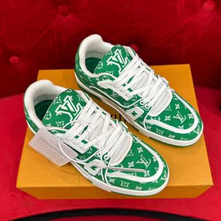 代购级别！ Louis Vuitton LV Trainer！运动鞋欧洲代购1W 购入！ 爆拆开发 大底和面料私模 ，完美调整至原版一致较果绝对秒杀市场一切版本 - 点击图像关闭