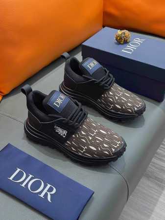 商品名称 Dior 迪奥 正规码数 38-44 休闲鞋 商品材料 精选 牛皮鞋面，柔软羊皮内里；原厂大底。 - 点击图像关闭
