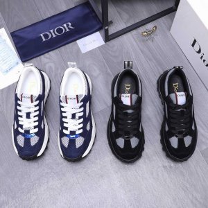 商品商标：Dior 迪奥 ] 商务休闲男鞋 正码码数: 38-44 商品材料：精选磨砂牛皮拼接网面 网内里 牛皮鞋垫 原版大底