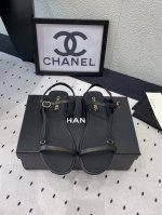 Chanel新款凉鞋鞋 高版本出货 各大社交平台热门晒图 质感上脚是非常柔软舒服的 进口羊皮鞋面 羊皮垫脚 意大利真皮大底 Size：35-39 40 41定做
