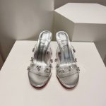 顶级版 原版盒 P350 Christian Louboutin S原版做货重工Cl 经典Degraqueen水晶高跟鞋～ 鞋面：采用透明的Pvc鞋面搭配最新款