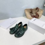 高品质出厂 ！小众潮牌Jwanderson25春夏最新走秀款流苏乐福鞋单鞋！没有撞色的强烈感，但依旧吸睛！鞋面滚边做法，超结实针脚，线条流畅转角弧度自然，干净利
