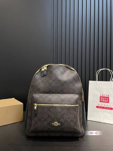 蔻驰 Coach West 35 老花拼色双肩包 全身配皮 男女同款大号双肩包 全黑经典设计 经典百搭 性价比超高 入门级的经典包款 尺寸30*38