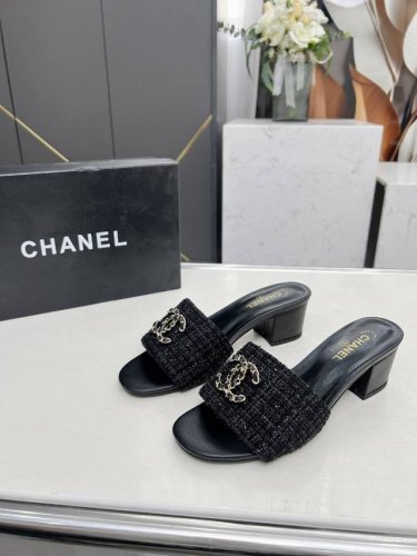 chanel 香奈儿 新款 拖鞋 官网专柜，面料羊皮、内里绵羊皮，垫脚山羊皮，3色任选，35－42码，出厂价Pp橡胶底 真皮底