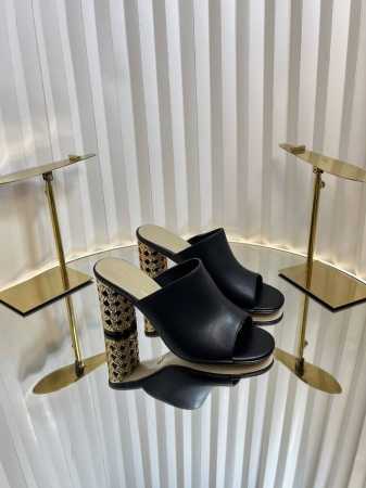 Dior 迪奥2025秋冬新款Icon系列圆柱跟女鞋 Cd明星同款鱼嘴露趾高跟圆头拼色一字拖凉鞋 材质：鞋面进口全粒面小牛皮+水染羊皮内里垫脚+意大利真皮大底 - 点击图像关闭