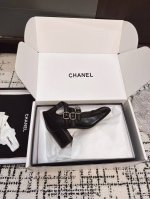 代购级 官网同步盒包装 Chanel 25Ss 春夏走秀款马丽珍凉鞋 这鞋真的是超级爱了，上脚无敌好看简直万种搭配，随意穿搭拿捏的稳稳的，穿着非常方便 Hold