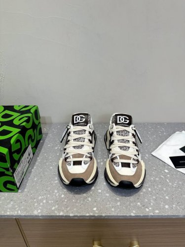限男款 Dolce&Gabbana杜嘉班纳 D&G2024新品 专柜新款运动鞋厚底休闲鞋 爆款系列 厚底休闲鞋DG 标志性代码与元宇宙相遇，赋予品牌 DNA 未