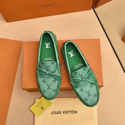 出厂价 羊里 Lv 2023春夏专柜gloria系列款原厂特供皮料生产 原版楦型。以遍布鞋面的monogram压纹等精致工艺细节展现优雅风貌的经典开车套脚休闲鞋