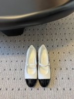 顶级版本 chane* 小香圆跟单鞋 24ss 早秋系列火爆上新 这一季香家小爆款！真的一眼爱了，经典拼色完美搭配！ 跟做的非常特别，带有小香Logo！ 真的超