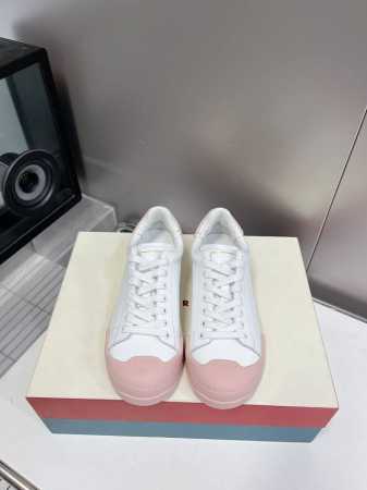 冲量价: MARNI玛尼DADA BUMPER系列 休闲 运动鞋 贝壳头 饼干鞋 小白鞋 在鞋子的前后都搭载了橡胶保护层，一方面增加了鞋子的耐磨性，另一方面 M - 点击图像关闭
