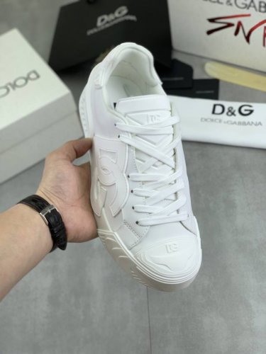 工厂P价P 实价 最新爆款 顶级原单品质 官网同步 Dolce&Gabbana 杜嘉班纳 ～高品质. 效果 低帮休闲Dg男鞋、众多明星至爱，采用高端进口头层小牛
