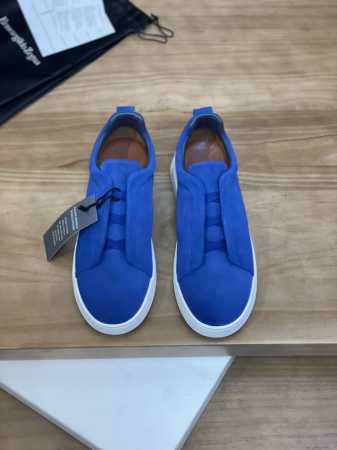 实价 商品商标：杰尼* 杰尼亚* 低帮休闲鞋 正码码数 38-44 可订做45 商品材料：鞋面进口牛磨砂皮，羊皮内里，原版大底。 编 号：846 - 点击图像关闭