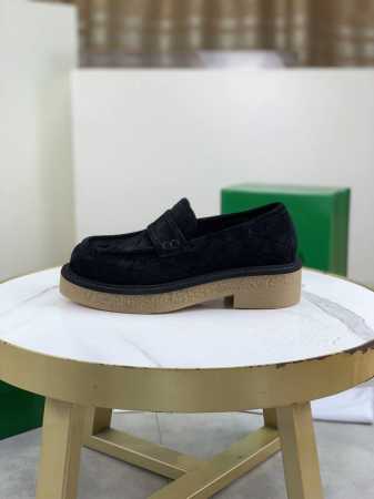 工厂P价P 顶级品质 Bottega Veneta官网同步最新款 顶级版市场最高版本的Bv商务皮鞋， 接受材质对比 鞋型对比 工艺对比 实用又有质感 百搭适用任 - 点击图像关闭