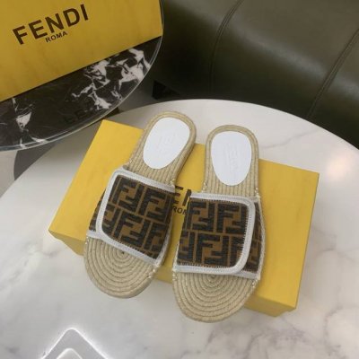 F家新品上市 高品质 官网1:1复刻 进口水洗牛仔布配头层小羊皮 经典菱格花纹D家工艺 花样机走线 穿着舒适个性魔术贴 大小随手调节 高档上档次 纯手工拉线工艺