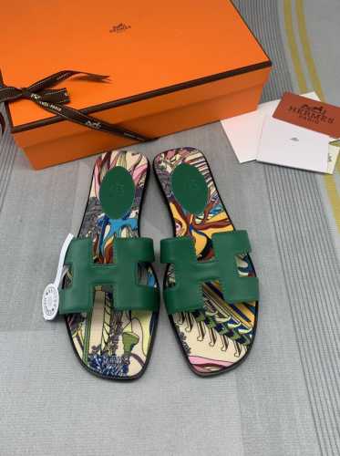 出厂价Pp：300赠送随机搭配丝巾 品牌：Hermes官网最新色系 编号：H01-211011 颜色：绿色 码数：35-40全码 34 41 42定做不退不换