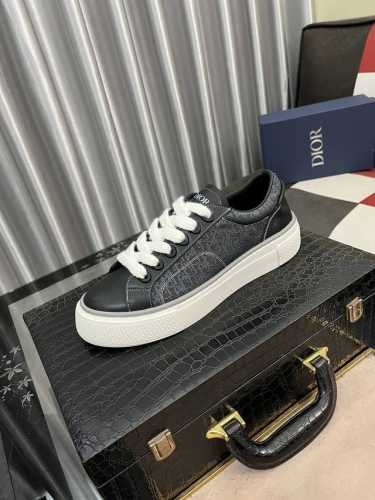 出厂价： Dior迪奥2023 Walk'N系列 老花 刺绣 厚底帆布鞋 休闲运动鞋 原版购入开发 做货 这款 Walk'N'Dior 厚底运动鞋是一款时尚单品