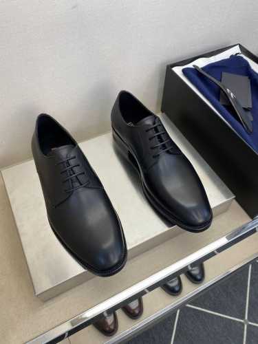 Prad＊ ，顶尖工艺品 时尚正装皮底鞋 正码：39一44， 5一10 ： 同步发售！货！顶级手工艺意大利全面进口原皮料小牛面 超强质感、手感 ，内里进口小牛皮