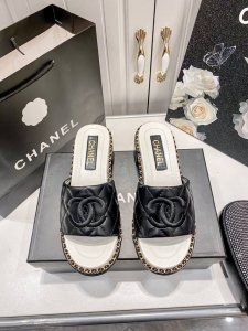 橙子出厂价p chanel 香奈儿 春夏新款 链条粗跟拖鞋 菱格高跟凉拖 码数 35-41