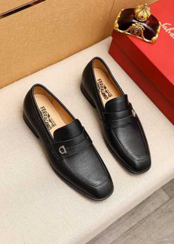 商品商标：Ferragamo 菲拉格慕 休闲皮鞋 正码码数: 38-44 45订制 商品材料：精选 进口头层荔枝纹牛皮鞋面+奢侈五金扣，进口水染牛皮内里。强烈立