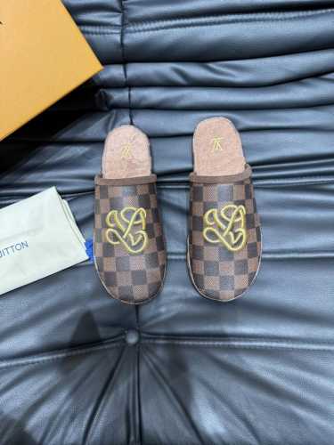 OUIS *UITTO* 新品男士拖鞋，1:1高端品质，休闲阳光宽松舒适型，最高版本高品质精品，经秋必入哦！码数：38-44