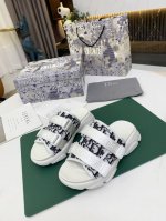 出厂价P Dior迪奥高版本拖鞋，新品经典款代购级别品质国外专柜爆款厚底凉鞋 鞋面内里：原版定制特殊电绣材料， 鞋底：原版开模1.1 轻便 底厚：后跟5Cm