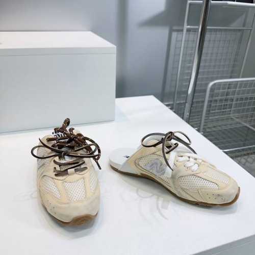 高品质出厂半拖 ！顶级品质情侣款！ 新色！ Miumiu 530 2025春夏新款联名款Nb复古网面运动鞋休闲鞋！ Miu Miu 缪缪大秀上爆出的这双与New