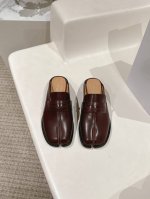 高定品质！Maison Margiela Mm6分趾鞋 Tabi 意产植鞣羊皮！ 夏天的第一双 Margiela 乐福半拖 Tabi 懶人高級出街的単品 可正式