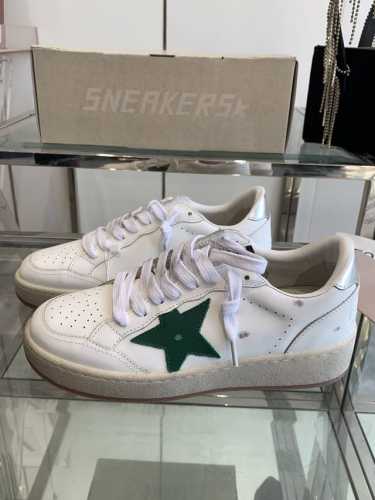 GGDB SNERKERS经典小脏鞋休闲小白鞋涂鸦系列 火红程度上怼小白鞋，下踩各类小脏鞋！明星私服上脚示范 ×就是这么百搭 ！上脚炒鸡舒服 鞋面：原版定制头层