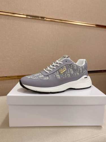 工厂P价 迪奥 Dior 新款休闲运动风男鞋，全新春夏季款设计，完美做工，系带款打造装柜品质，鞋面：进口头层牛皮，羊皮内里柔软舒适，超轻Tpu耐磨大底、简约、百