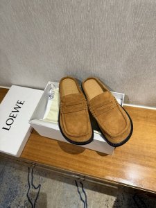 顶级品质 P420 罗意威新款Loewecampo 包头拖 半拖 Loewe全新Campo鞋来自秀场延续品牌设计师Jonathan Anderson一贯的玩味主