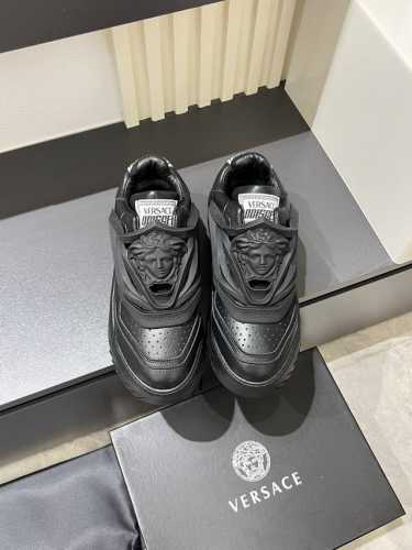 Versace Odissea 艺术感超强的飞船鞋，整双鞋很具备结构感和线条感，干净利落也能让造型充满很强的视觉冲击力，原版开发，私模定制原版大底，请不要拿市面