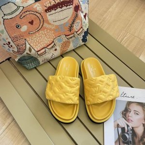 出厂 Louis Vuitton 路易威登专柜 顶级首发 八色发售 Lv印花魔术贴拖鞋 官网同步 时尚穿搭 明星同款 原标 原盒 正确版本 定制印花鞋面 内里真
