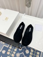 the Row_新款复古乐福鞋 新款The Row乐福鞋，第一眼看到这个鞋子就爱上了，带点复古味随意搭配都好看！各大网红博主都在穿它，前后无港宝，整个鞋子非常柔