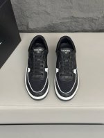 Chanel 、开春新款 Size；38~45 38 45 订做 男款香奈儿运动鞋 ， 一月的款式溢价超级严重 基本上可以说是买不到了柜姐收到这个颜色刚好还有我