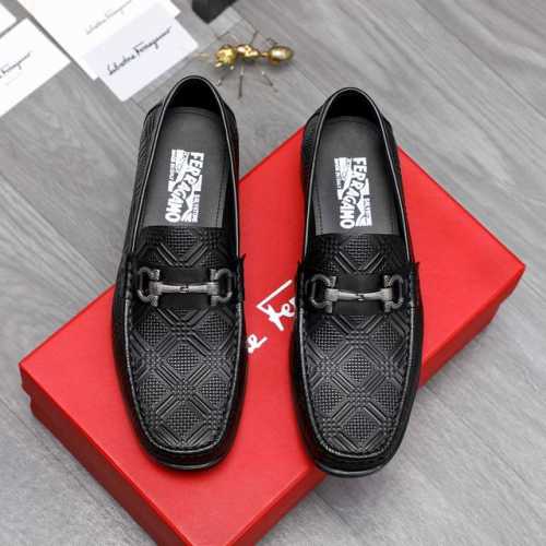 商品商标：Ferragamo 菲拉格慕 正装鞋 正码码数: 38-45 商品材料：精选 头层压纹牛皮鞋面 牛皮内里原版大底