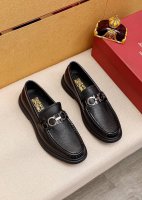 商品商标：Ferragamo 菲拉格慕 休闲皮鞋 正码码数: 39-44 38.45订制 商品材料：精选 进口头层荔枝纹小牛皮鞋面+奢华五金扣，进口水染牛皮内里