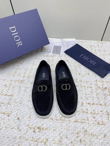出厂 高版本 迪奥Dior25春夏新款 休闲皮鞋 专柜新款同步 精致手工缝线 做工细节堪比专柜 原版橡胶大底 水染牛皮内里 稀罕防臭 码数：39–46 45-4