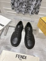 出厂 Fendi2024新款情侣小白鞋 休闲鞋鞋面采用小牛皮意大利羊皮内里独家开模FF五金原版TPU大底码数:35-45