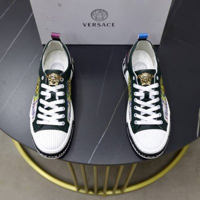 出厂价Pp： 品牌：范思哲 标准码：38-44 45订做 等级：官网同款 材料：原版材料拼接 舒适透气内里 轻便耐磨运动大底 款式类别：男士时尚休闲鞋 跑步 运
