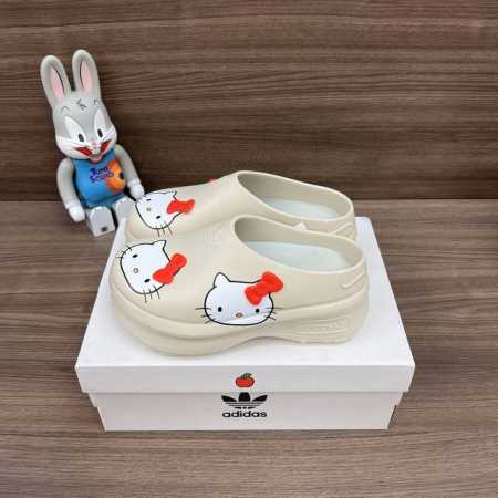 顶级版本Hello Kitty 凯蒂猫 X Adidas Originals Adifom Stan Smith Mule 舒适可爱 防臭防滑包头拖鞋 女款 米 - 点击图像关闭