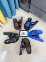 出厂价 LV 多色新款男士拖鞋 ，原单品质顶级版 ，原版专用牛皮老花印花内里侧羊皮，防滑组合底，步履更稳，更舒适轻便，高档大方，码数:38~44